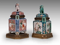 Two japanese porcelain koros (censers), one imari and one ko-kutani style, meiji period (1868-1912), h 17 cm - h 18 cm - afbeelding 4 van  7