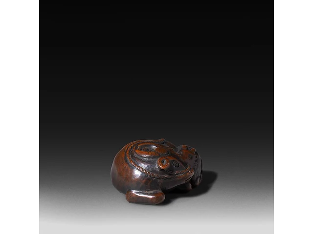 Two japanese wood netsuke of animals of the zodiac, edo period (17th-18thc), w 4,3 cm - h 3,7 cm / w 5,5 cm - afbeelding 7 van  12