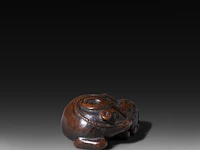 Two japanese wood netsuke of animals of the zodiac, edo period (17th-18thc), w 4,3 cm - h 3,7 cm / w 5,5 cm - afbeelding 7 van  12