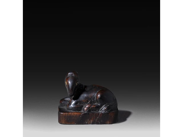 Two japanese wood netsuke of animals of the zodiac, edo period (17th-18thc), w 4,3 cm - h 3,7 cm / w 5,5 cm - afbeelding 3 van  6