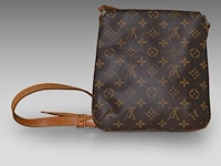 Two louis vuitton monogrammed canvas shoulder bags - afbeelding 6 van  6