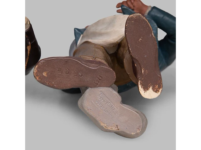 Two polychrome terracotta figures of a barber and a baker, attrib. to bernhardt bloch (1836-1909) the baker: 29 cm. (11.41 in.), the barber: 26 cm. (10.24 in.) - afbeelding 9 van  9