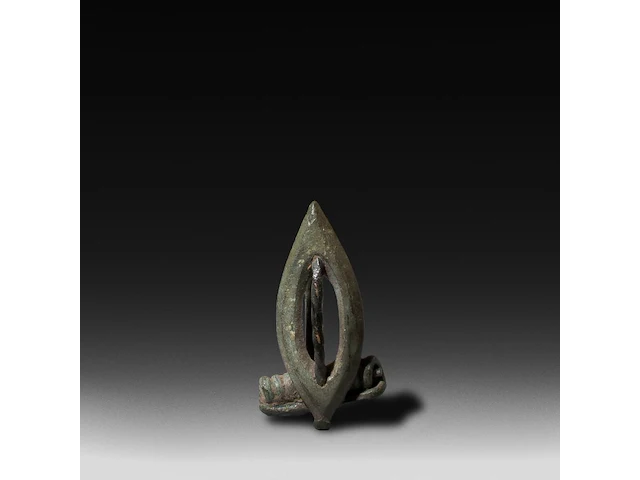 Two roman bronze erotic fibulae, h 3,5 cm - afbeelding 5 van  5