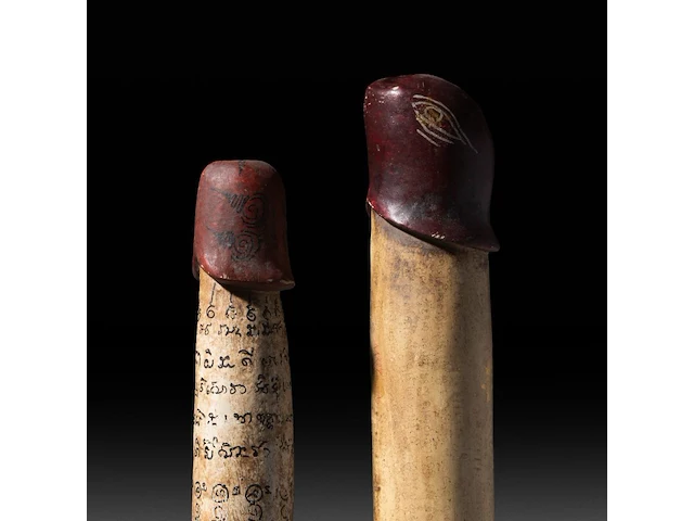 Two thai palad khik sculptures, polychrome carved wood, h 21 - 41 cm - afbeelding 4 van  4