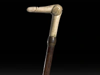 Two walking sticks with carved bone phallic endings, late 19thc - afbeelding 6 van  8