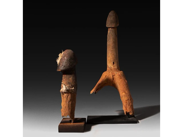 Two wooden phallus fertility dolls, legba culture, west africa, h 26 - 38 cm - afbeelding 1 van  3