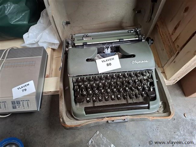 Typemachine - afbeelding 1 van  2