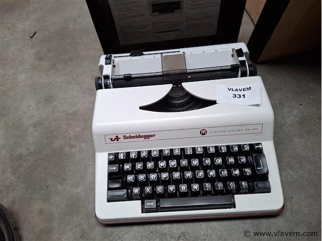 Typemachine - afbeelding 1 van  3