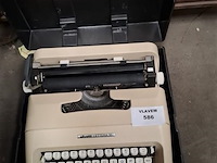 Typemachine - afbeelding 1 van  2
