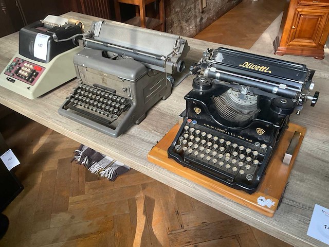 Typemachines - afbeelding 1 van  6