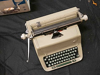 Typmachine - afbeelding 1 van  2