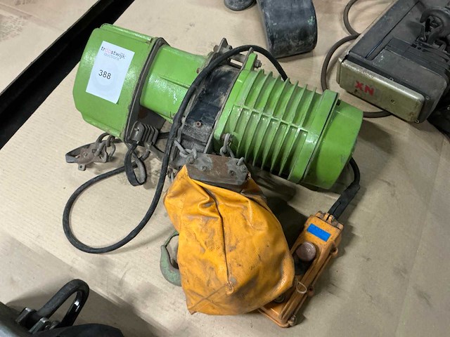 U-mega uhd-105 elektrische kettingtakel - afbeelding 1 van  4