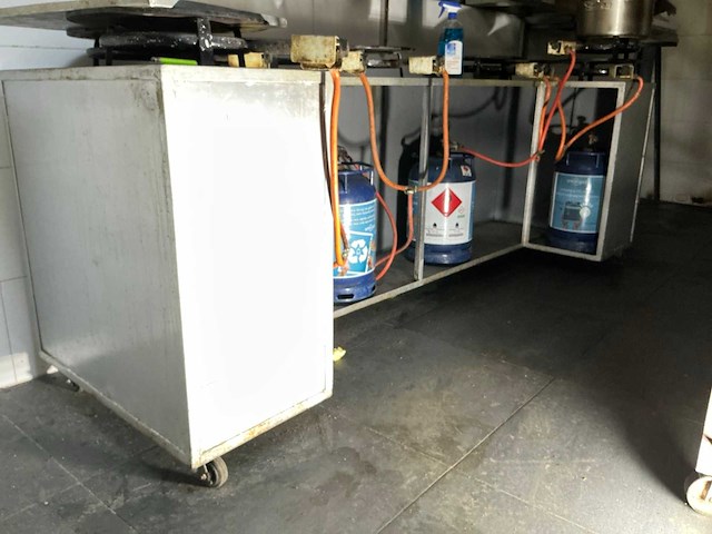 U-vormige werktafel - afbeelding 1 van  1