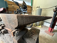 Uat aambeeld. 200 kg - afbeelding 4 van  6