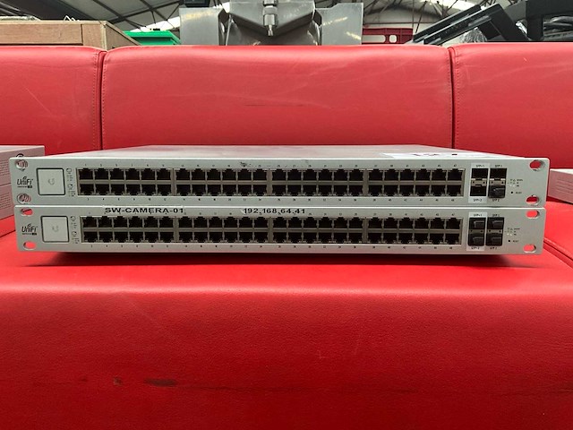 Ubiquiti - unifi - wifi, routers & switches (2x) - afbeelding 1 van  4