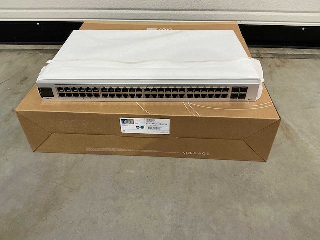 Ubiquiti usw-pro 48 switch ubiquiti unifi - afbeelding 1 van  3