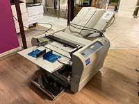 Uchida f-43n vouwmachine