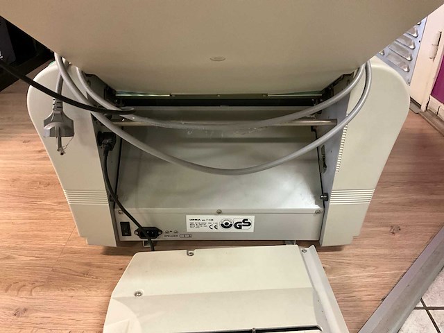Uchida f-43n vouwmachine - afbeelding 7 van  11