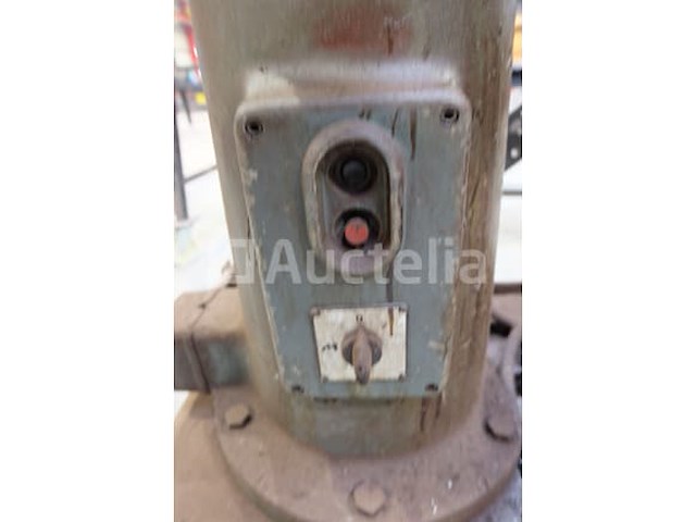 Ucimu r1200l boormachine - afbeelding 18 van  20