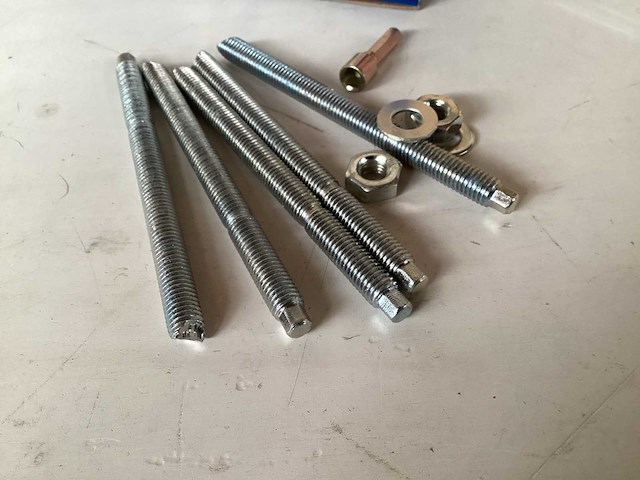 Ufast ankerstang m10x130 (800x) - afbeelding 3 van  3