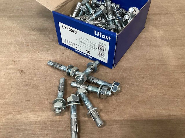 Ufast doorsteekanker m10x65, doos 50 stuks (5x) - afbeelding 1 van  4