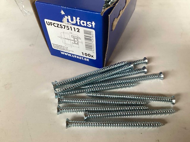 Ufast kozijnschroef 7,5x112 (900x) - afbeelding 1 van  1