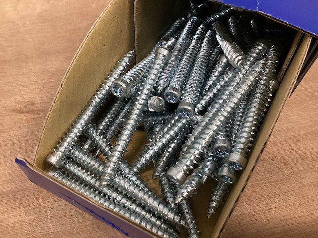 Ufast kozijnschroef 75x72, doos 100 stuks (39x) - afbeelding 2 van  3