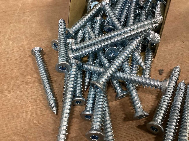 Ufast ufczs7572 kozijnschroef 7.5x72 (3900x) - afbeelding 3 van  4