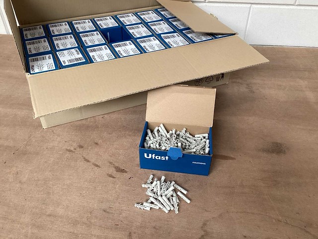 Ufast unp06 nylon plug 6 mm (14400x) - afbeelding 1 van  3