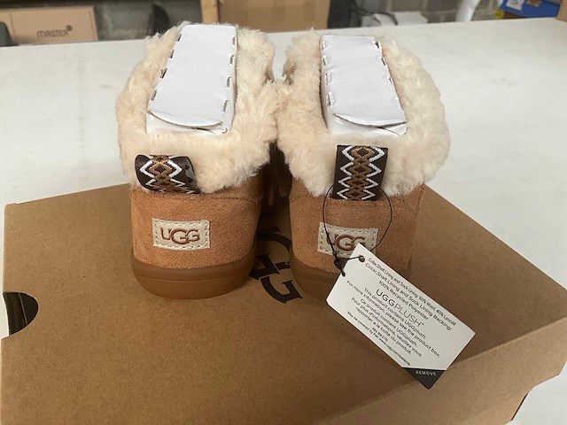 Ugg kinsey bruin uk11/eur 30 - afbeelding 2 van  5