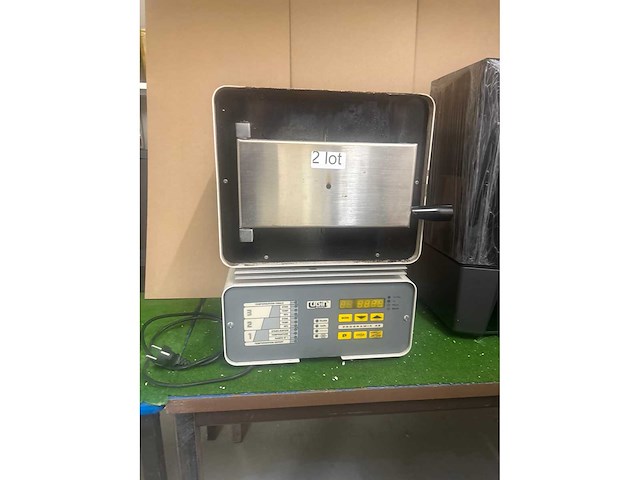 Ugin tandarts apparatuur oven - afbeelding 3 van  4