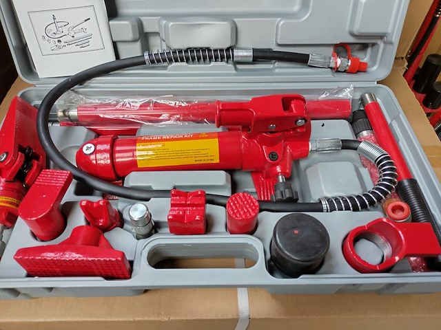 Uitdeukset 4 ton - afbeelding 1 van  4