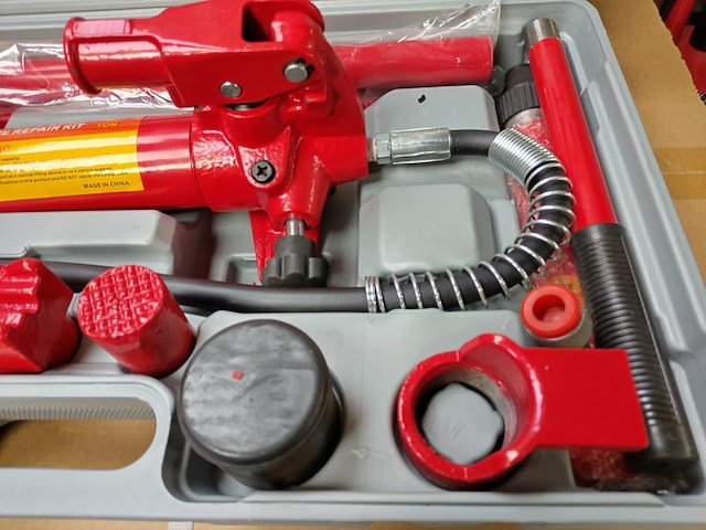 Uitdeukset 4 ton - afbeelding 3 van  4