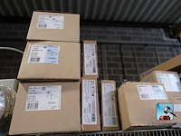 Uitgebreid assortiment aan fittingen en toebehoren voor verwarmingsinstallateurs - afbeelding 13 van  30