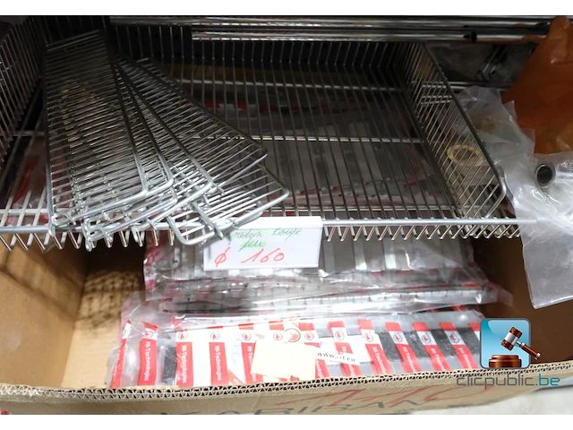 Uitgebreid assortiment aan fittingen en toebehoren voor verwarmingsinstallateurs - afbeelding 28 van  30