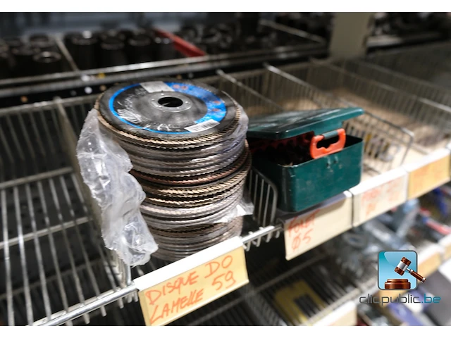 Uitgebreid assortiment verbruiksartikelen voor verwarmingsinstallateurs - afbeelding 8 van  47