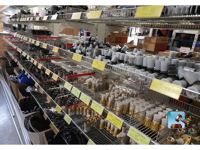 Uitgebreid assortiment verbruiksartikelen voor verwarmingsinstallateurs - afbeelding 12 van  37