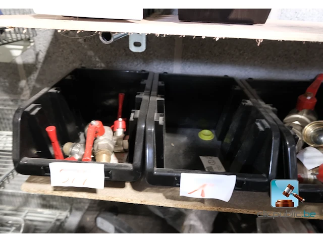 Uitgebreid assortiment verbruiksartikelen voor verwarmingsinstallateurs - afbeelding 43 van  45