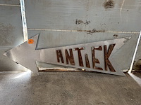 Uithangbord "antiek" - afbeelding 1 van  2