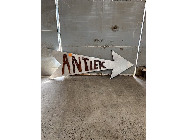 Uithangbord "antiek" - afbeelding 1 van  2