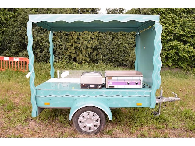 Uitklapbare foodtruck op aanhangwagen ca. 215x110cm, b 116 cm , bakplaat en bain- marie inbegrepen - afbeelding 12 van  15