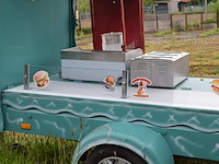 Uitklapbare foodtruck op aanhangwagen ca. 215x110cm, b 116 cm , bakplaat en bain- marie inbegrepen - afbeelding 9 van  15