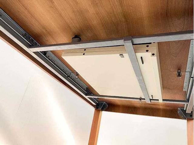 Uitrekbare houten - tafel - afbeelding 17 van  25