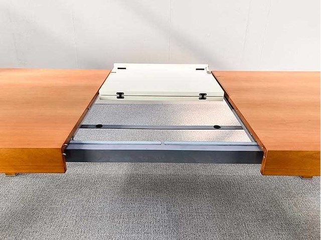Uitrekbare houten - tafel - afbeelding 24 van  25