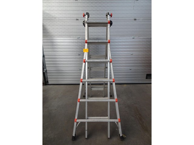 Uitschuifbare alu ladder little giant - afbeelding 1 van  3