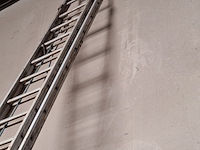 Uitschuifbare ladder, 2 x 18 treden - afbeelding 2 van  3