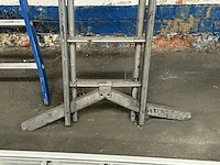 Uitschuifbare ladder - afbeelding 2 van  4
