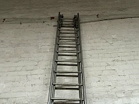 Uitschuifbare ladder - afbeelding 3 van  4