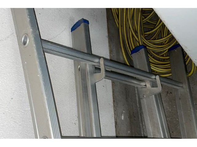 Uitschuifbare ladder - afbeelding 3 van  4