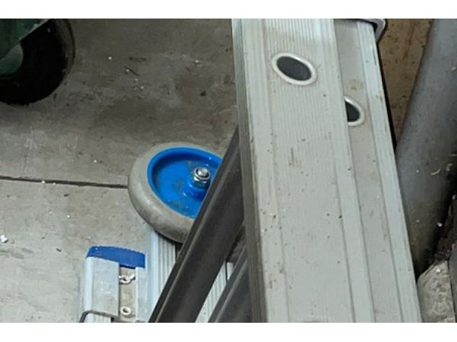 Uitschuifbare ladder - afbeelding 4 van  4